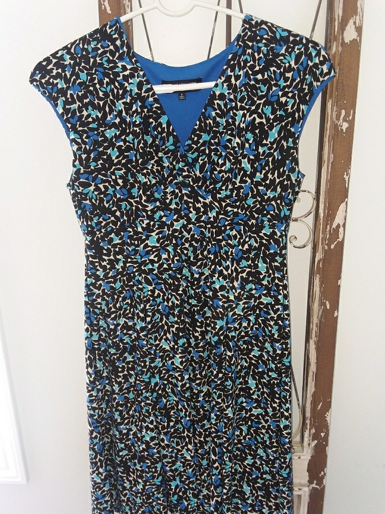 JONES NEW YORK black and blue leaf print dress
